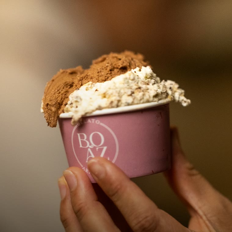 Copinho rosa Boaz com gelato